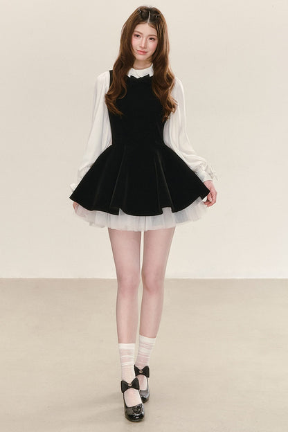 Conjunto de vestido de terciopelo negro con camisa