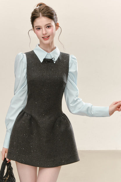 Graues ärmelloses Tank-Kleid und blaues Hemd-Set