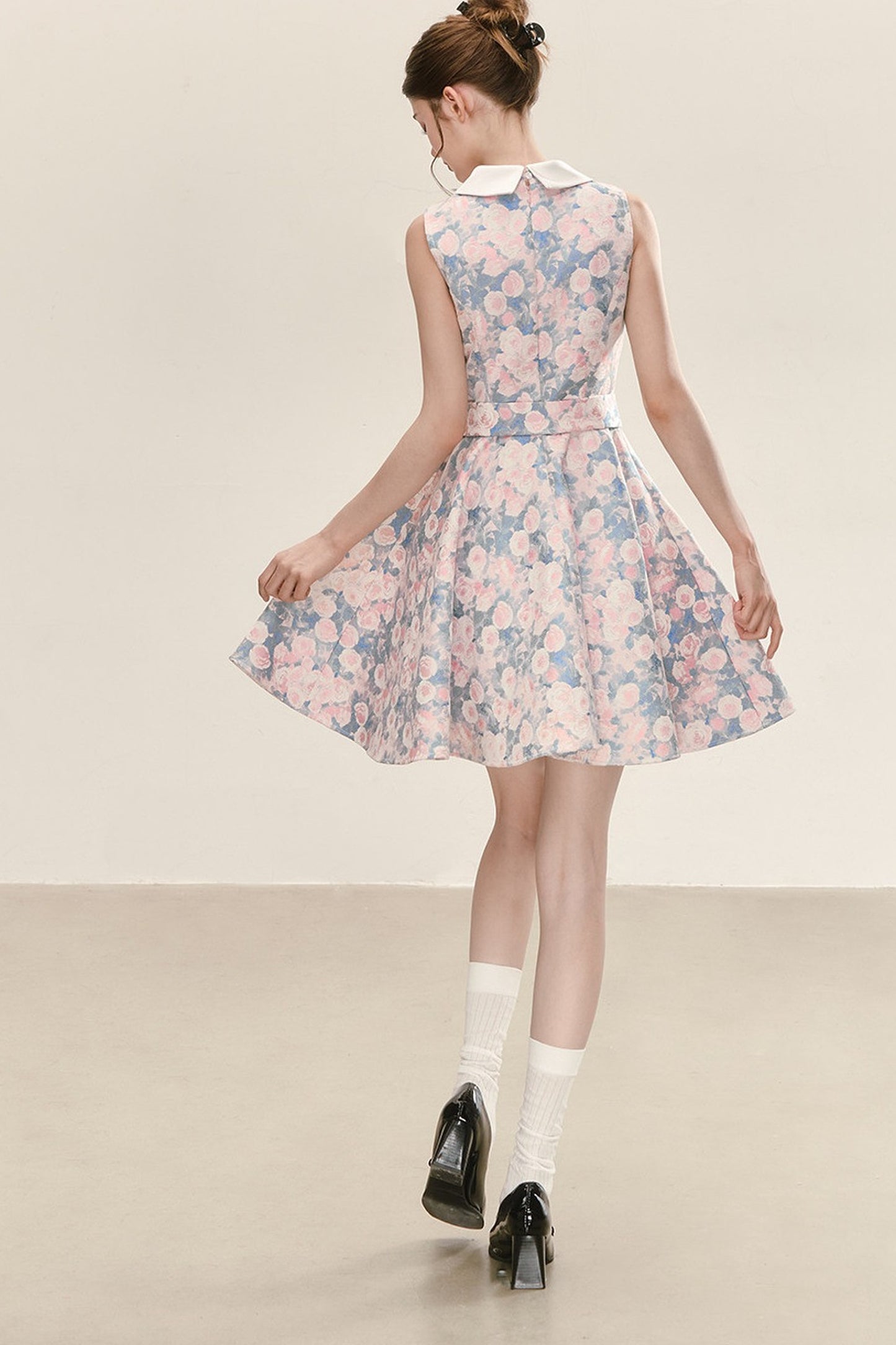 Ärmelloses A-Linien-Kleid mit Blumenmuster
