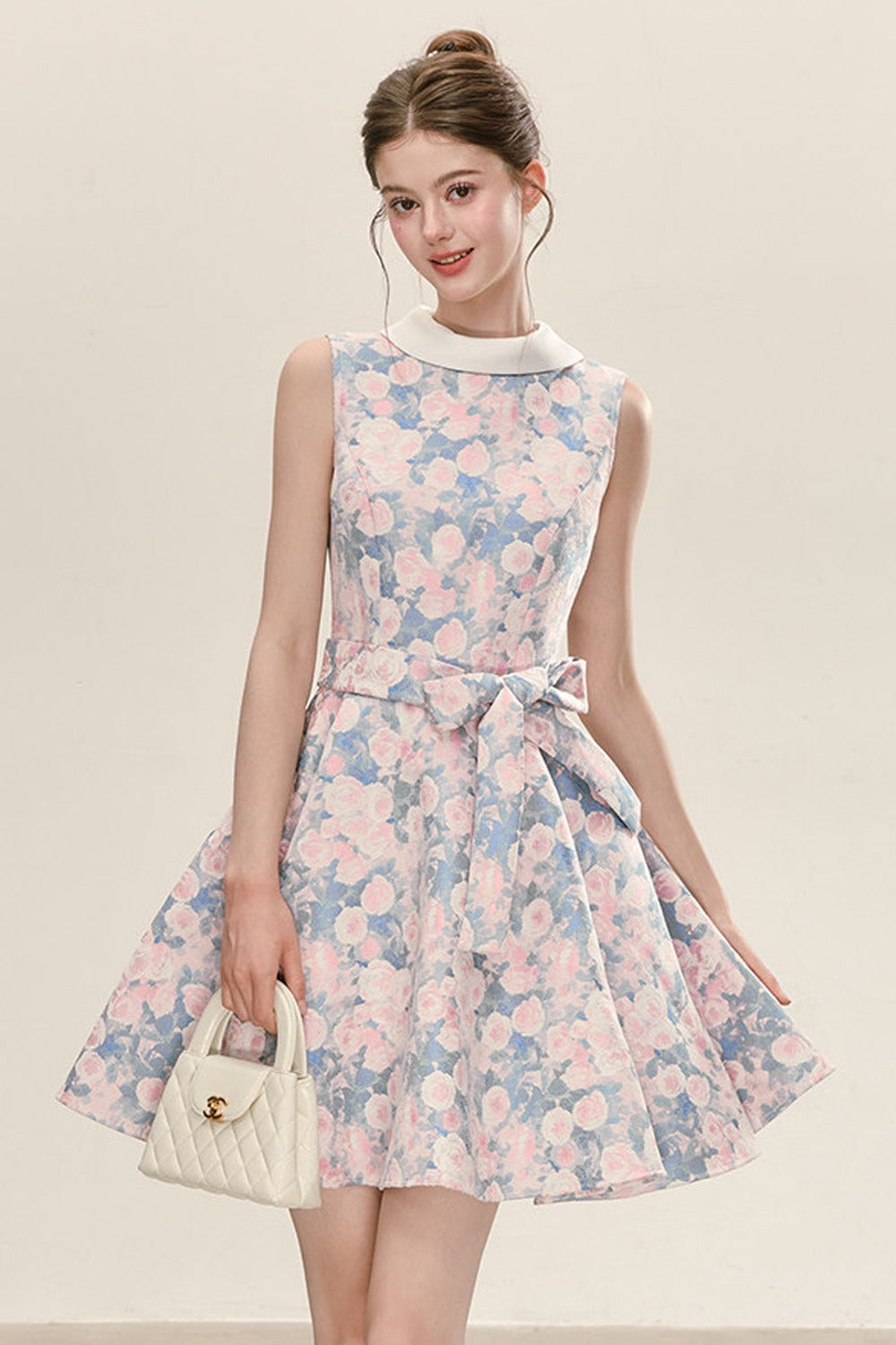Ärmelloses A-Linien-Kleid mit Blumenmuster