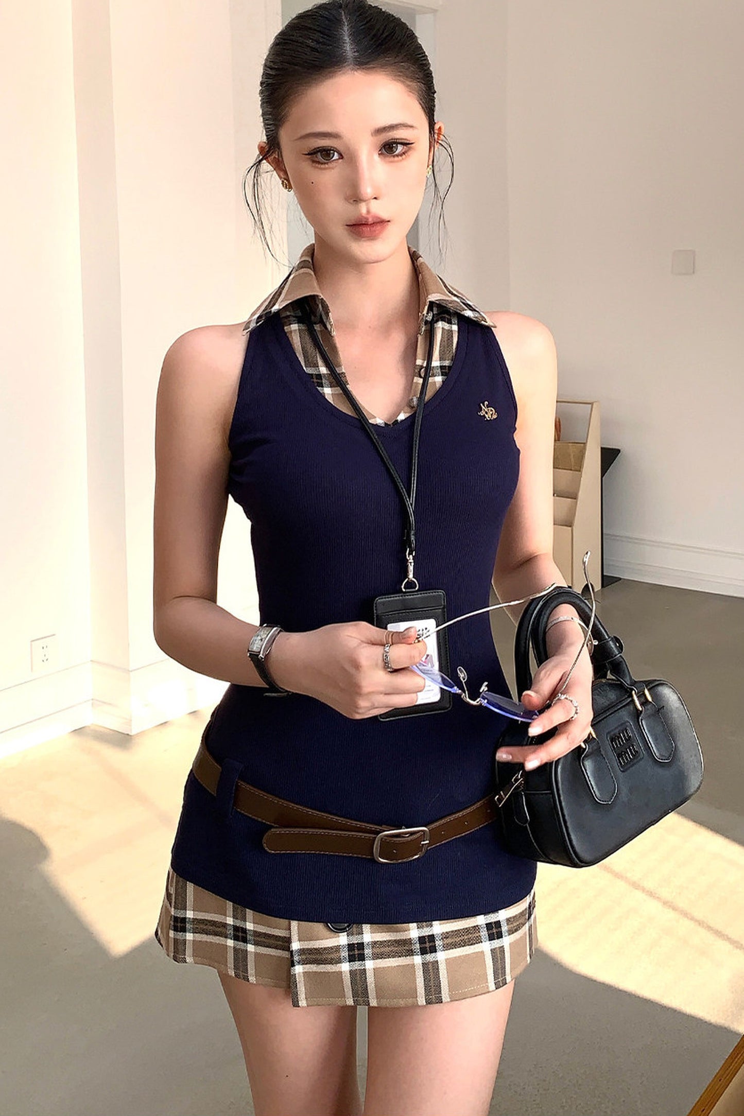 Elegant Sleeveless Vest Set-Up