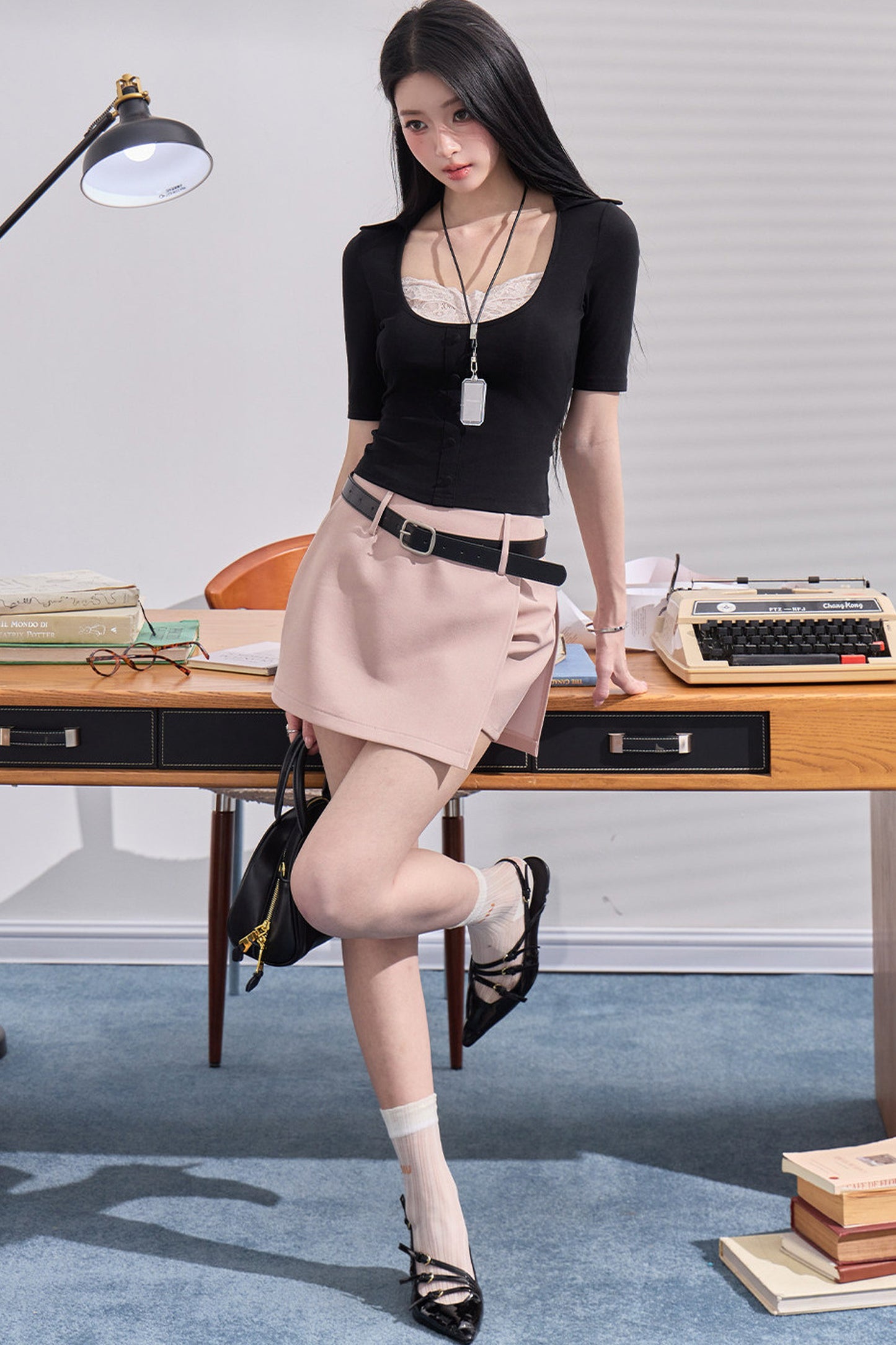 Fake Two-Piece U-Neck Top Set-Up