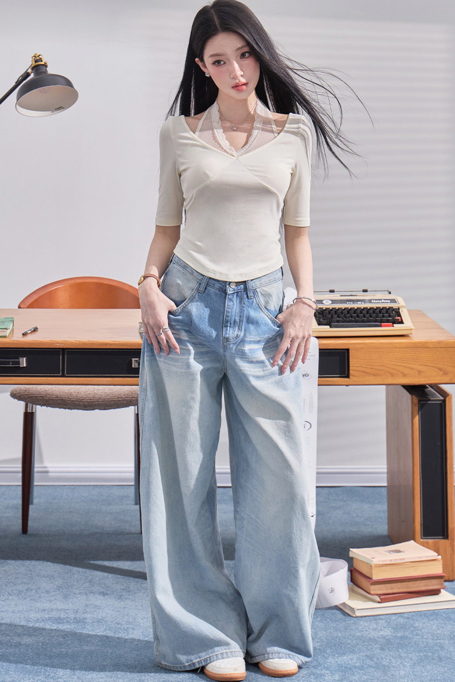 Halter Neck Off-Shoulder Knitted Top
