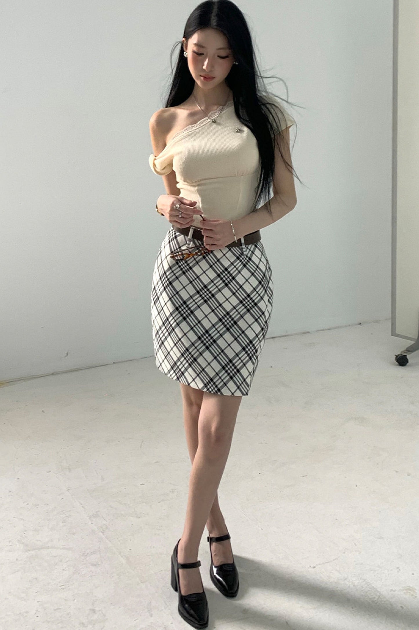 Daffodils Off-Shoulder Plaid Set-Up