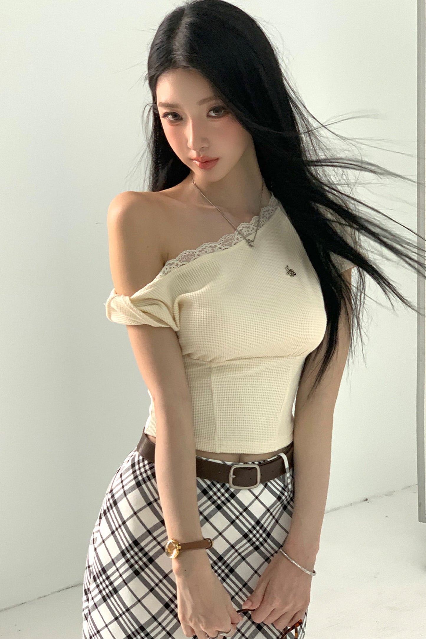 Daffodils Off-Shoulder Plaid Set-Up