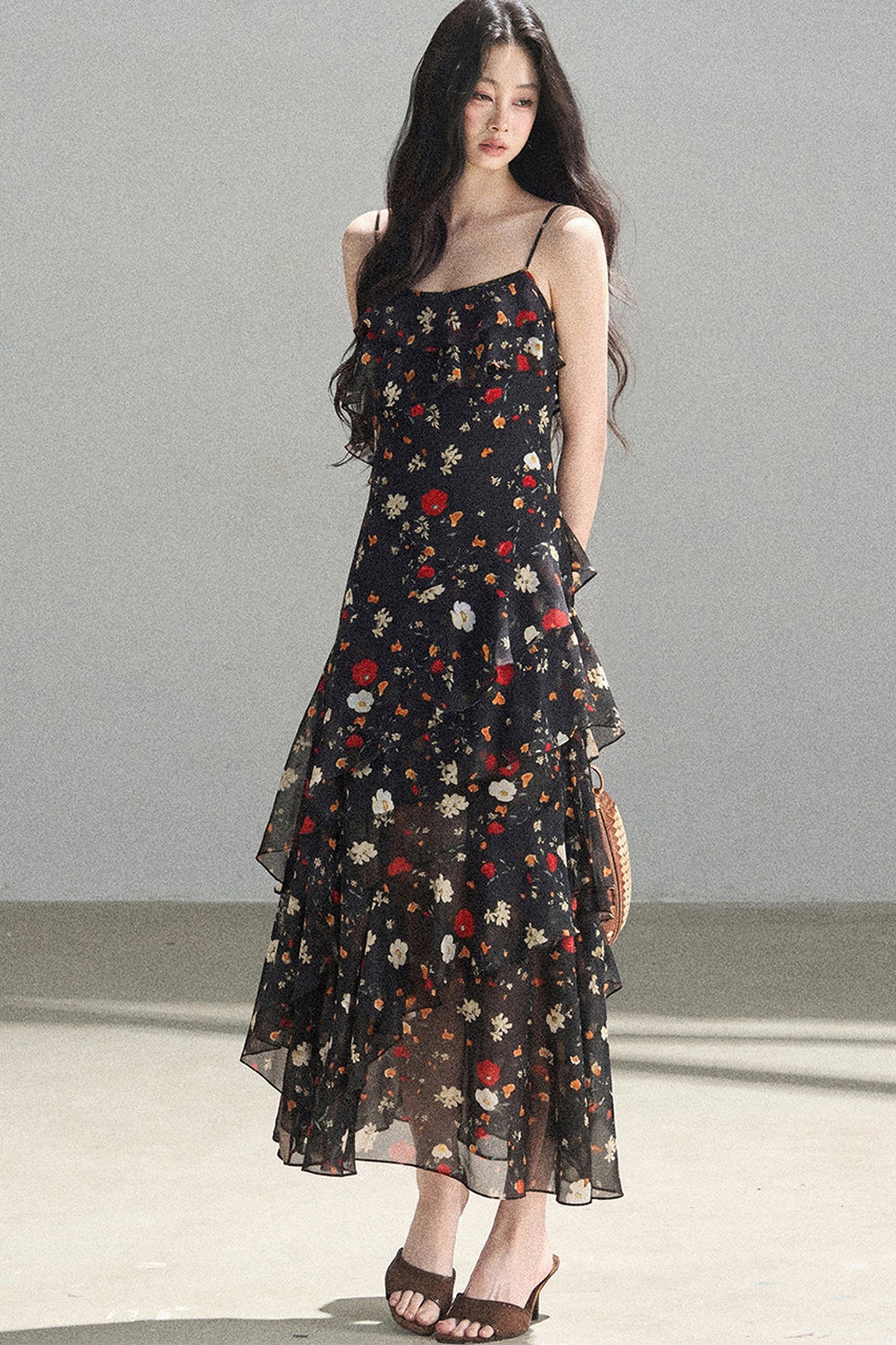 Robe à fines bretelles en mousseline à fleurs