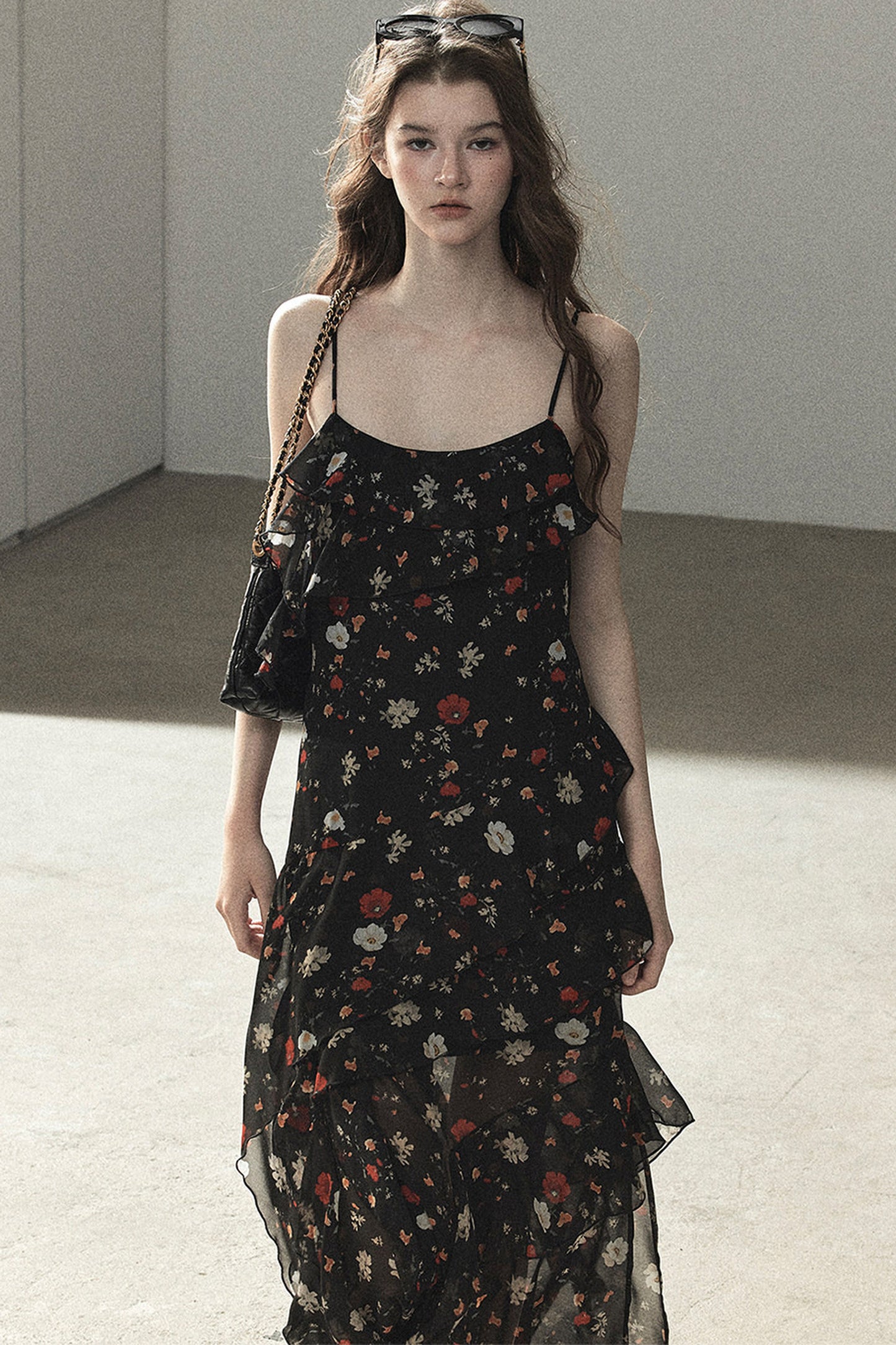 Robe à fines bretelles en mousseline à fleurs