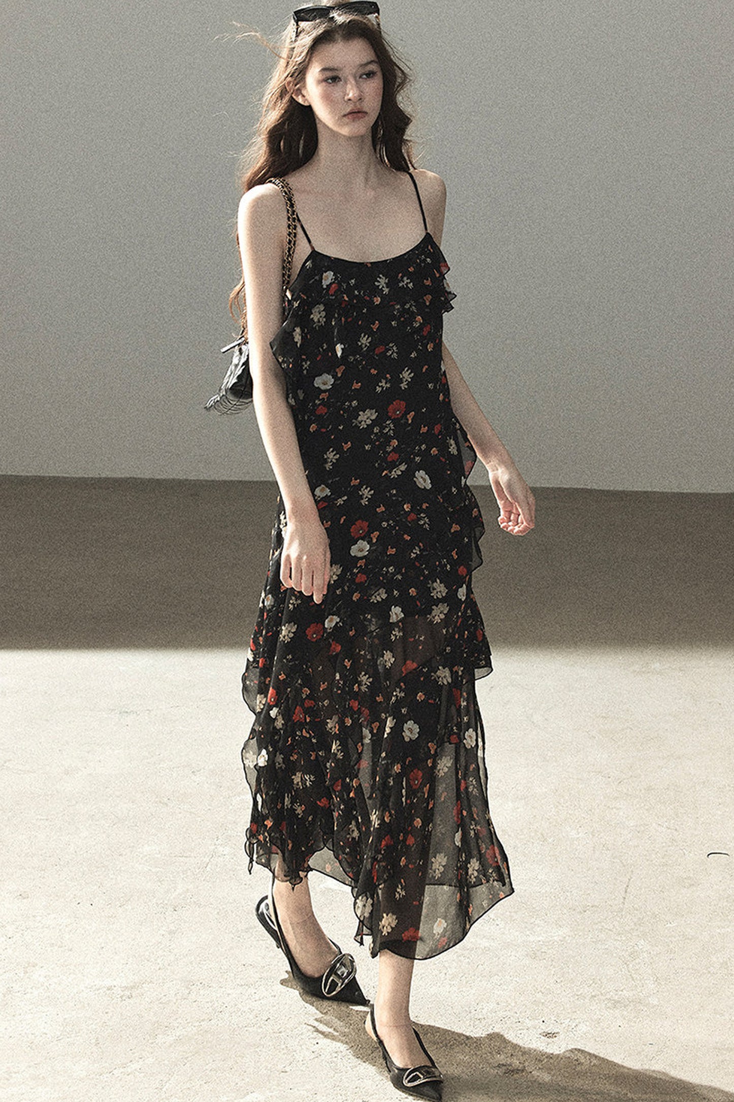 Robe à fines bretelles en mousseline à fleurs