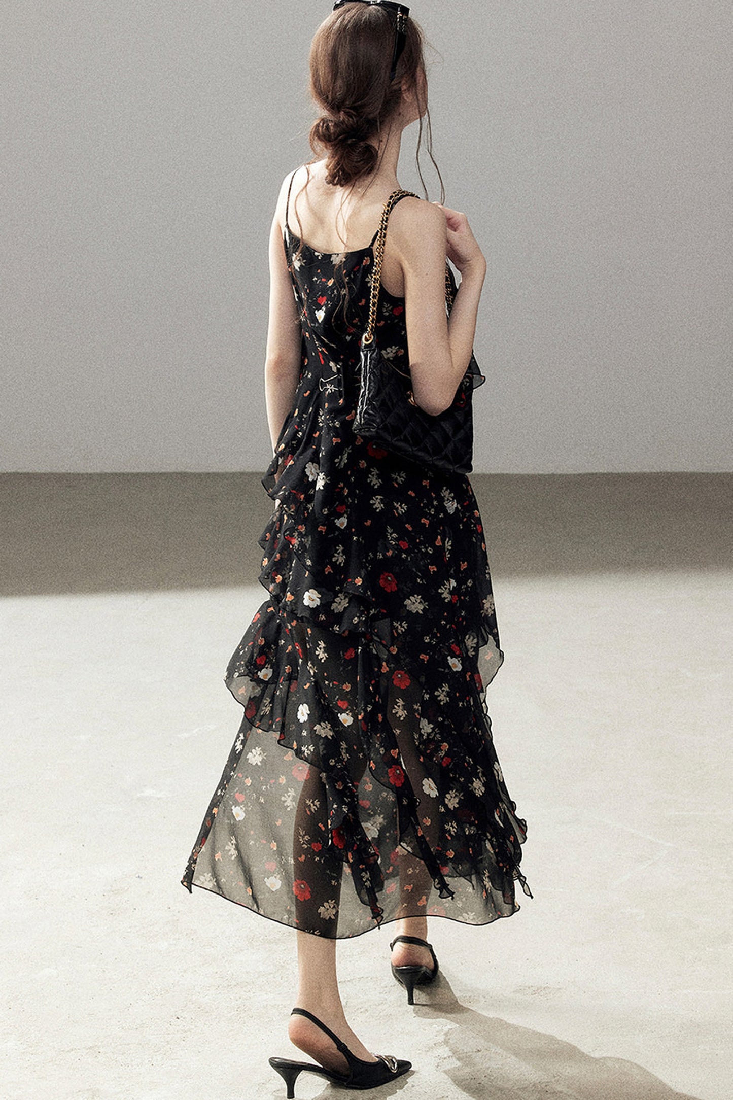 Robe à fines bretelles en mousseline à fleurs