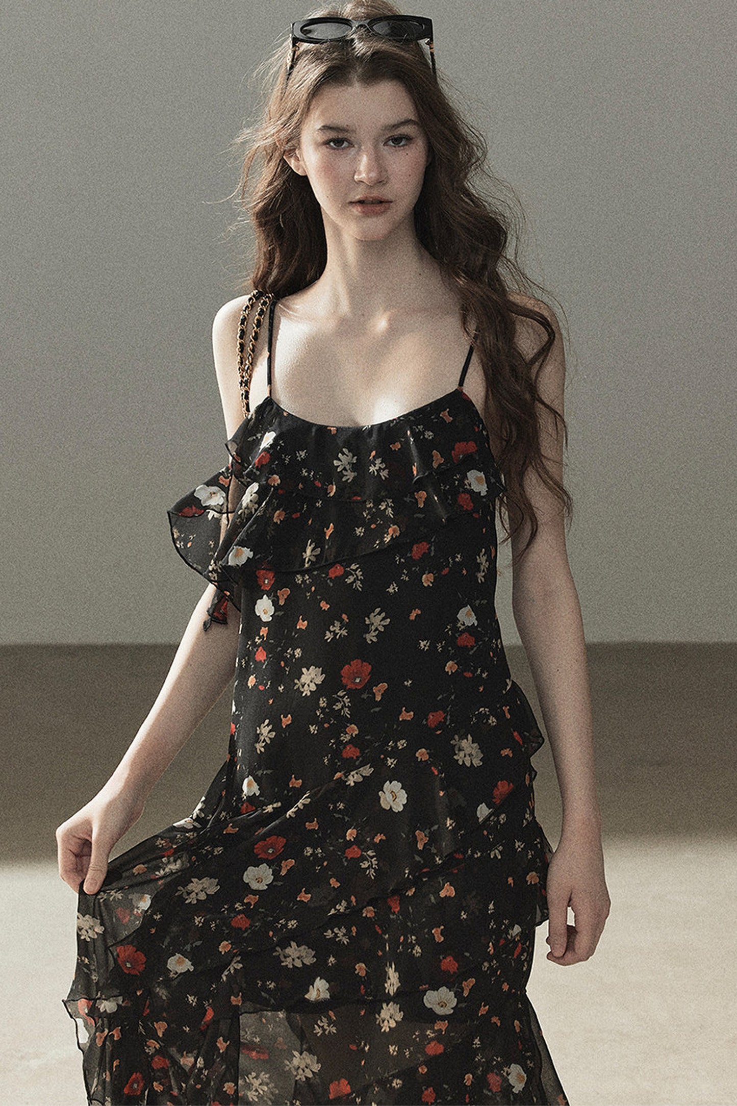 Robe à fines bretelles en mousseline à fleurs