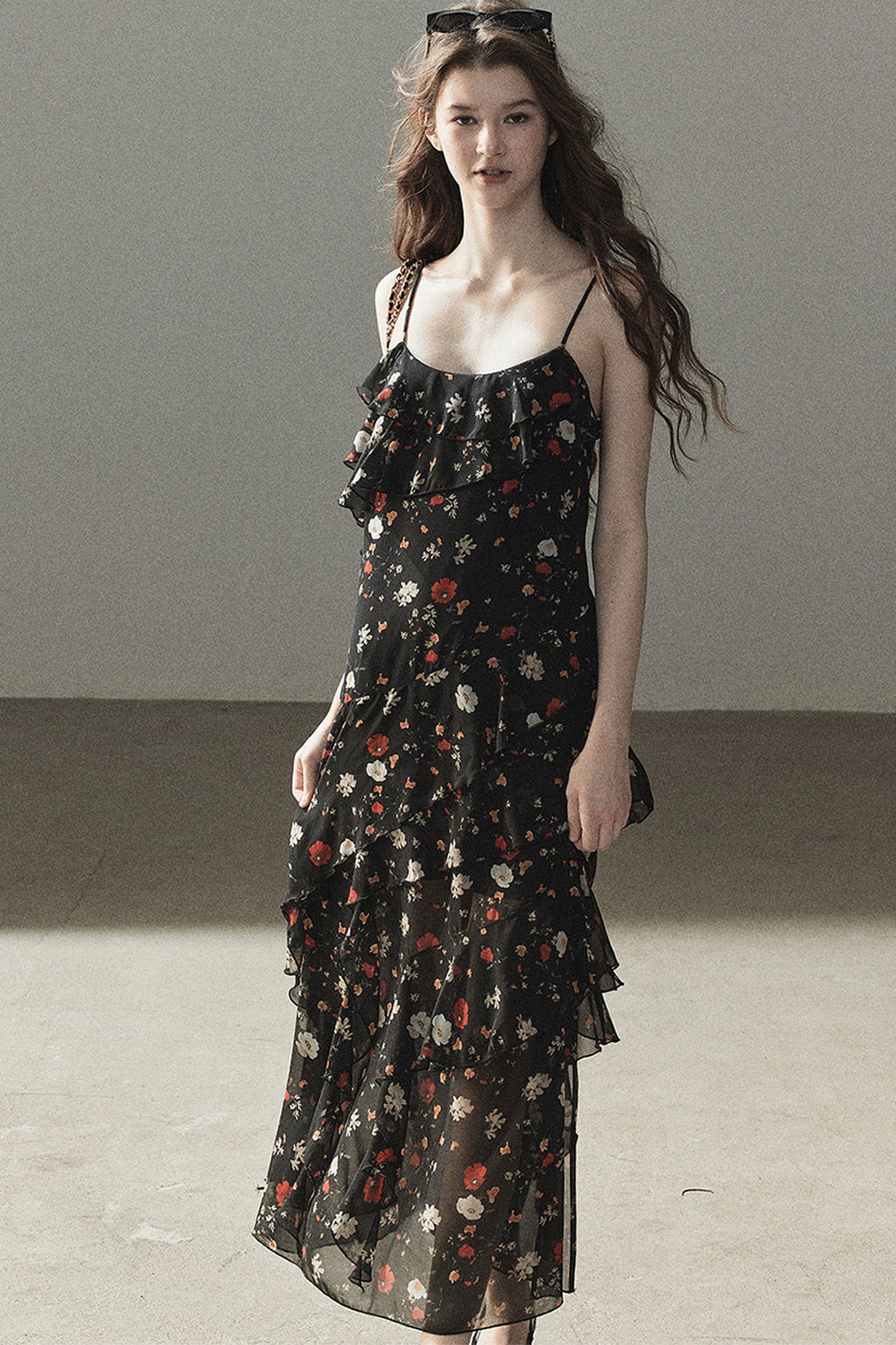 Robe à fines bretelles en mousseline à fleurs