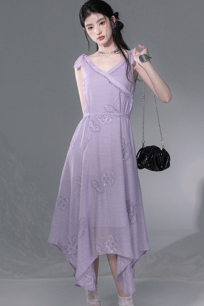Set aus violettem Pailletten-Camisole und Kleid mit asymmetrischem Saum