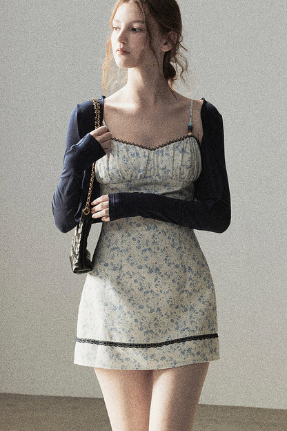 Ensemble robe à bretelles spaghetti à motif floral iris bleu et cardigan