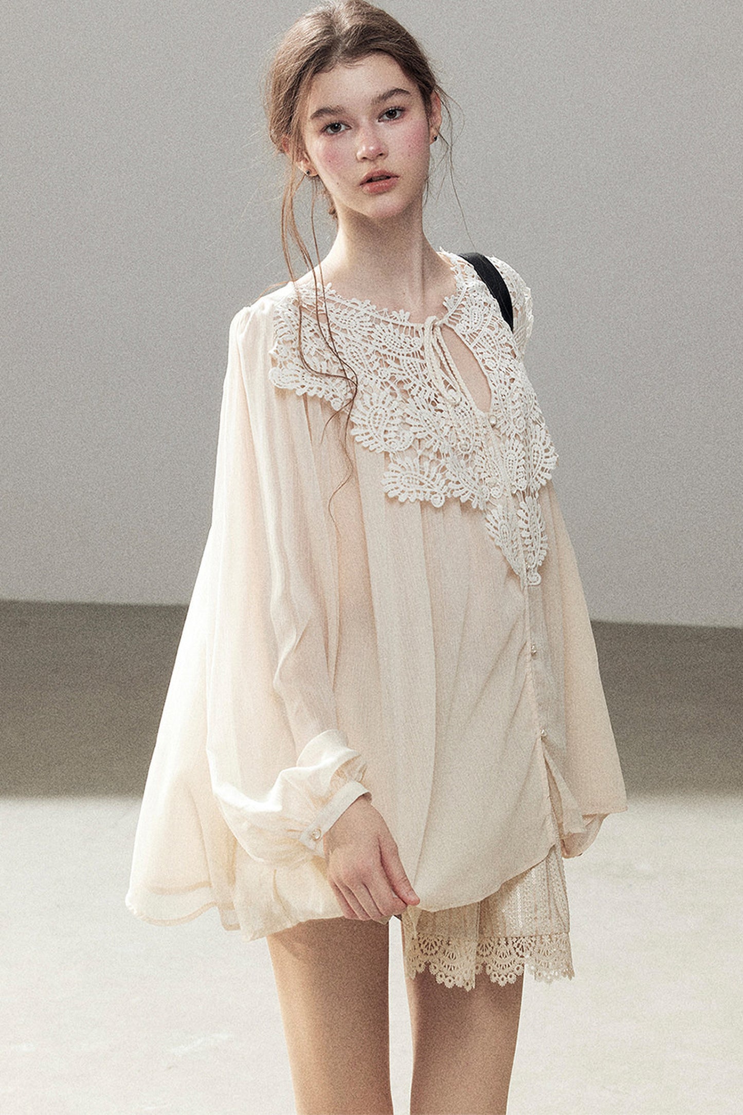 French Style Lace Trim Chiffon Top