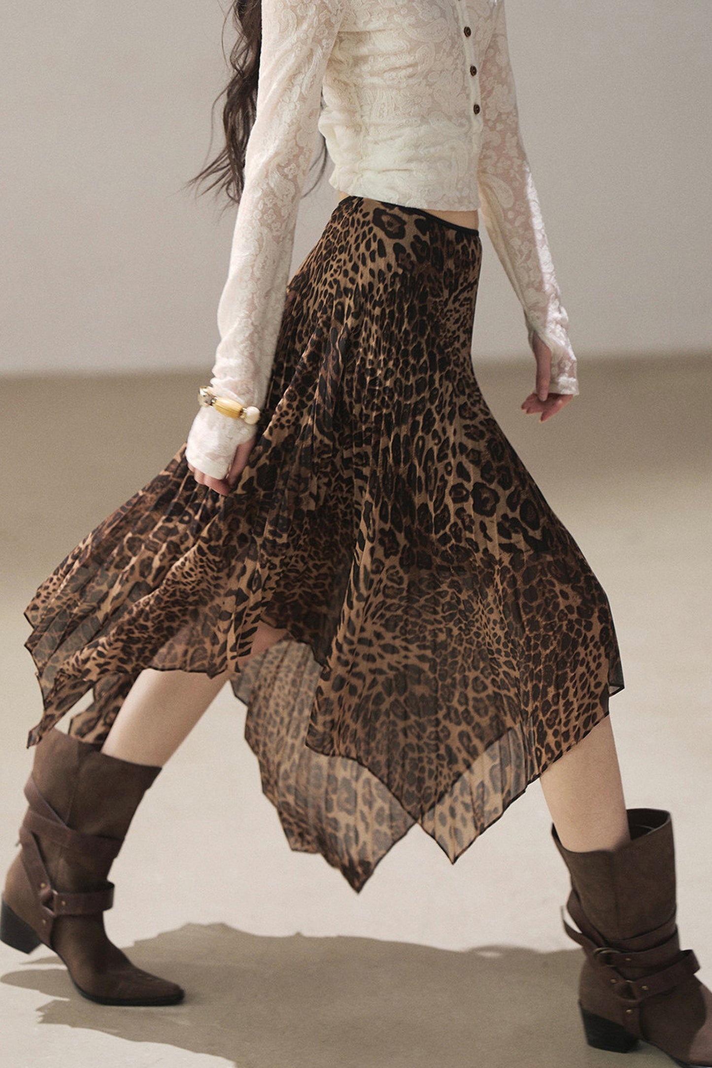 Irregular Hem Stacked Pleats Leopard Skirt