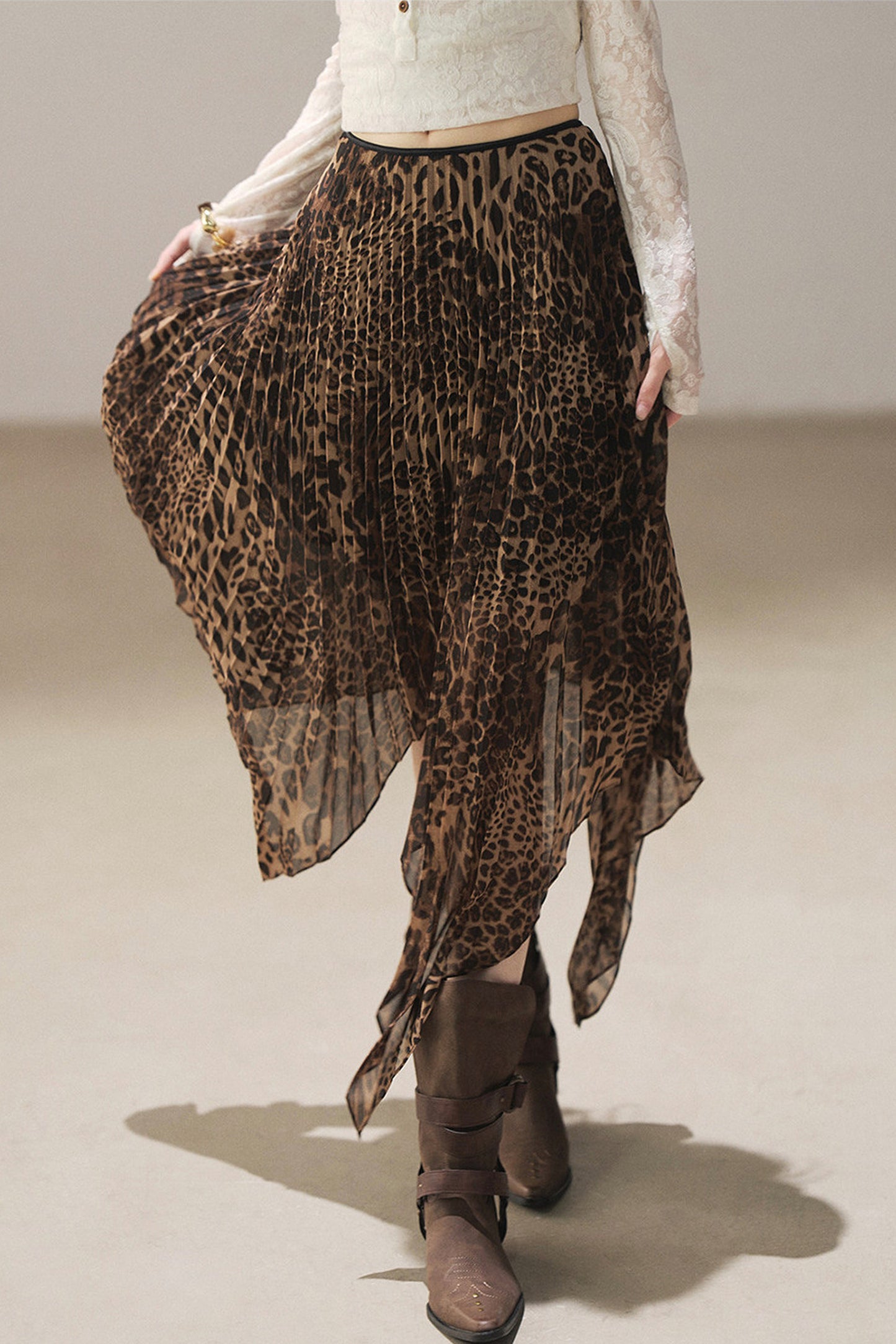 Irregular Hem Stacked Pleats Leopard Skirt
