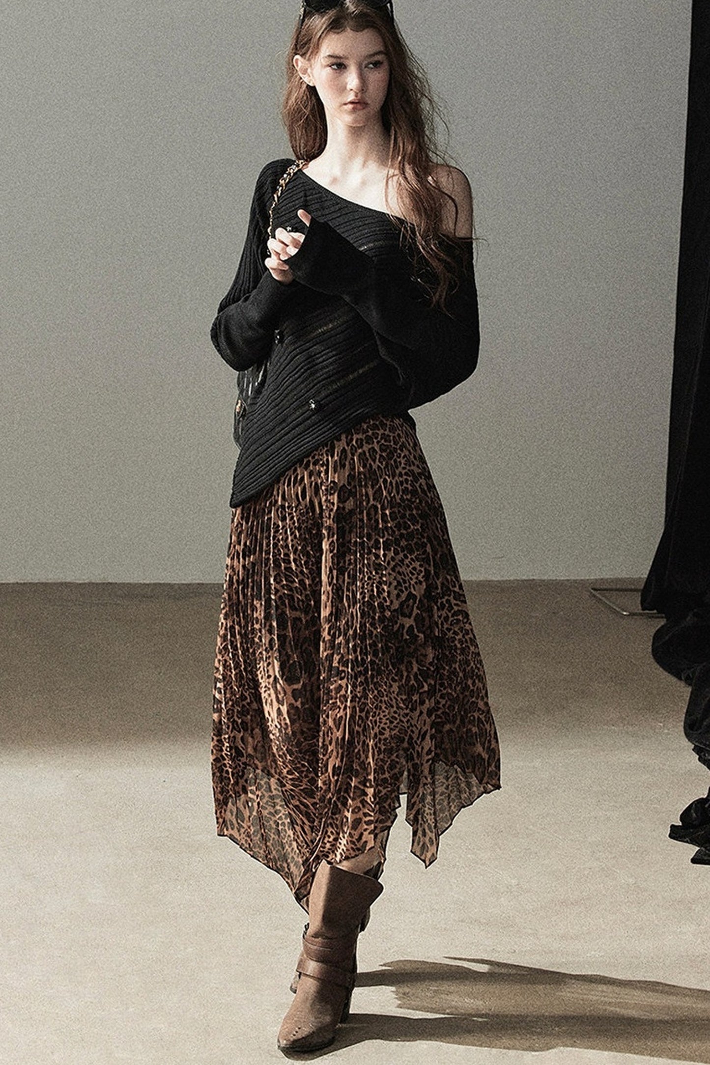 Irregular Hem Stacked Pleats Leopard Skirt
