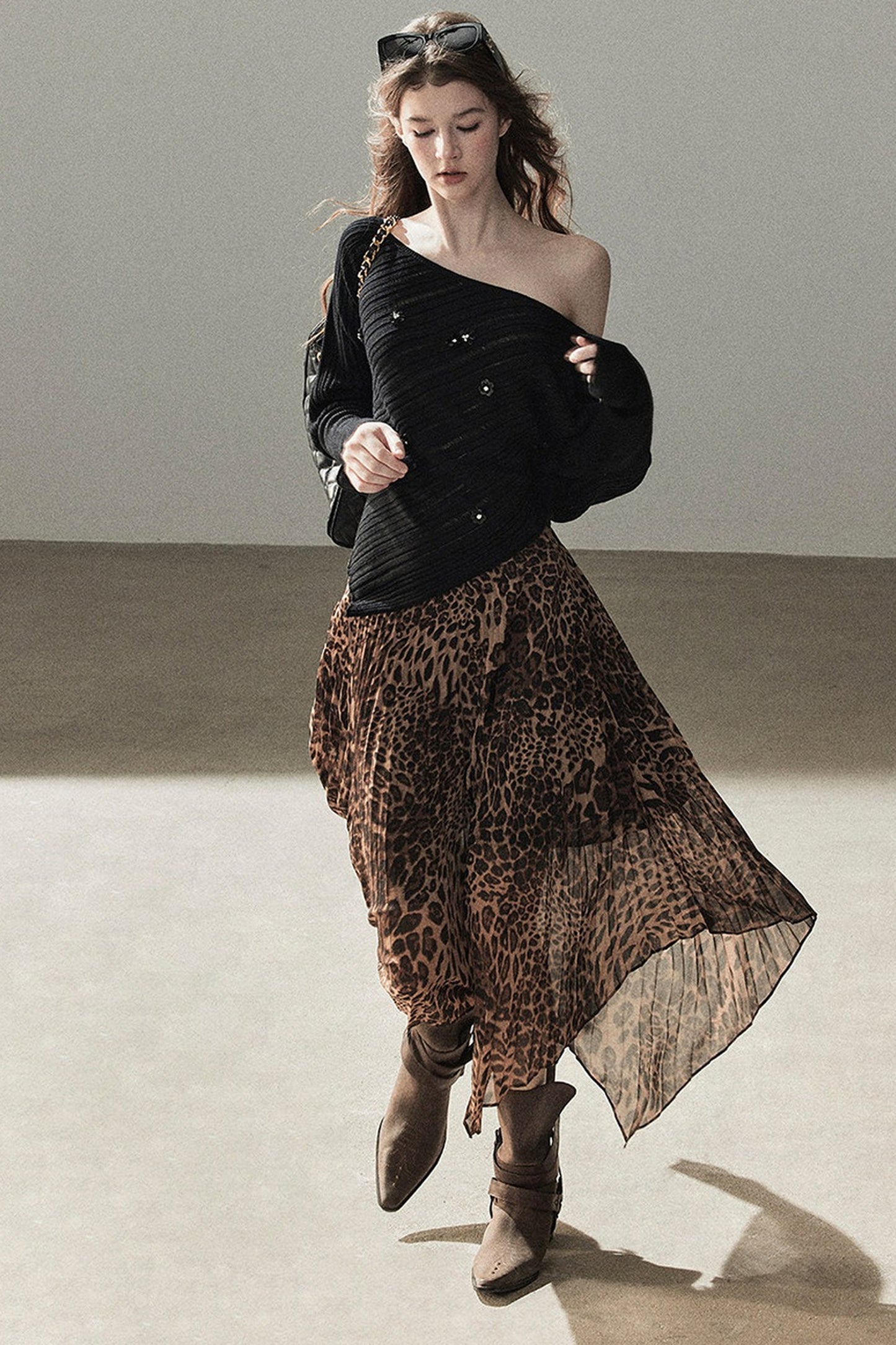 Irregular Hem Stacked Pleats Leopard Skirt