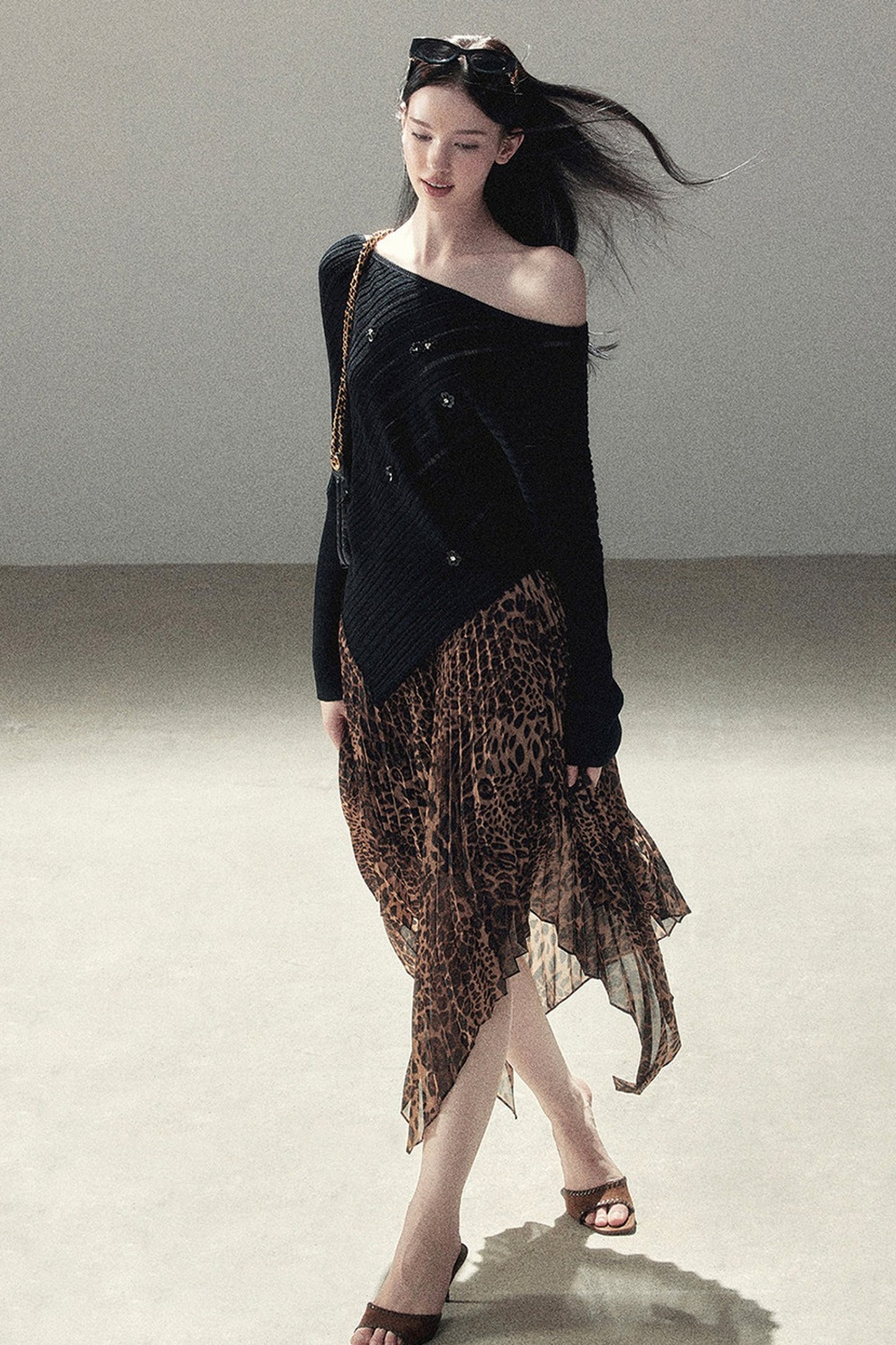 Irregular Hem Stacked Pleats Leopard Skirt