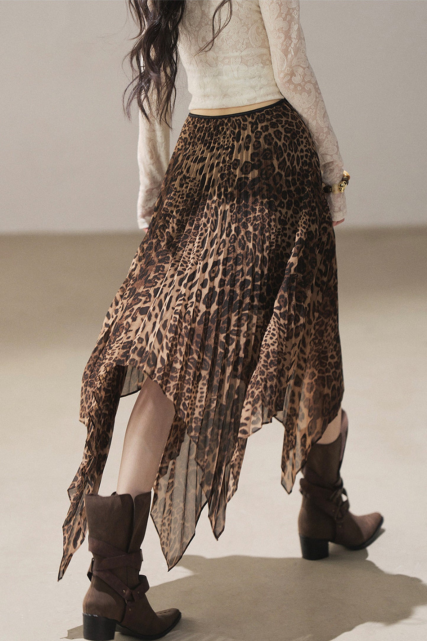 Irregular Hem Stacked Pleats Leopard Skirt