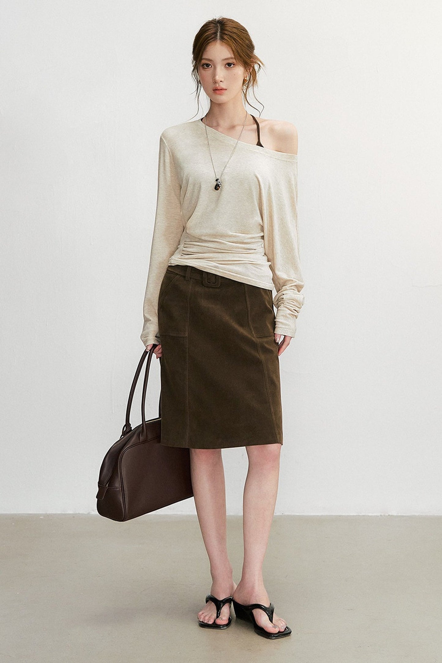 Simple and Elegant Off-Shoulder Top and Pants Set-Up