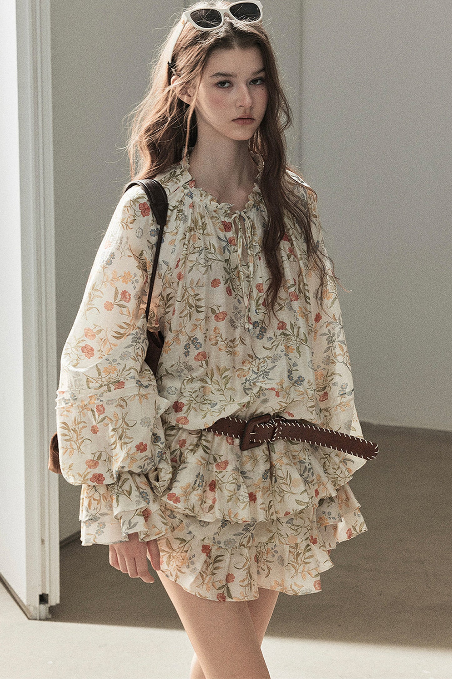 Ensemble robe fleurie à volants et leggings