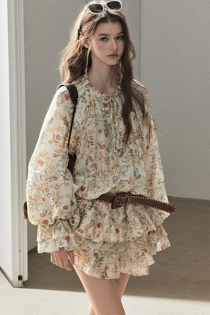 Ensemble robe fleurie à volants et leggings