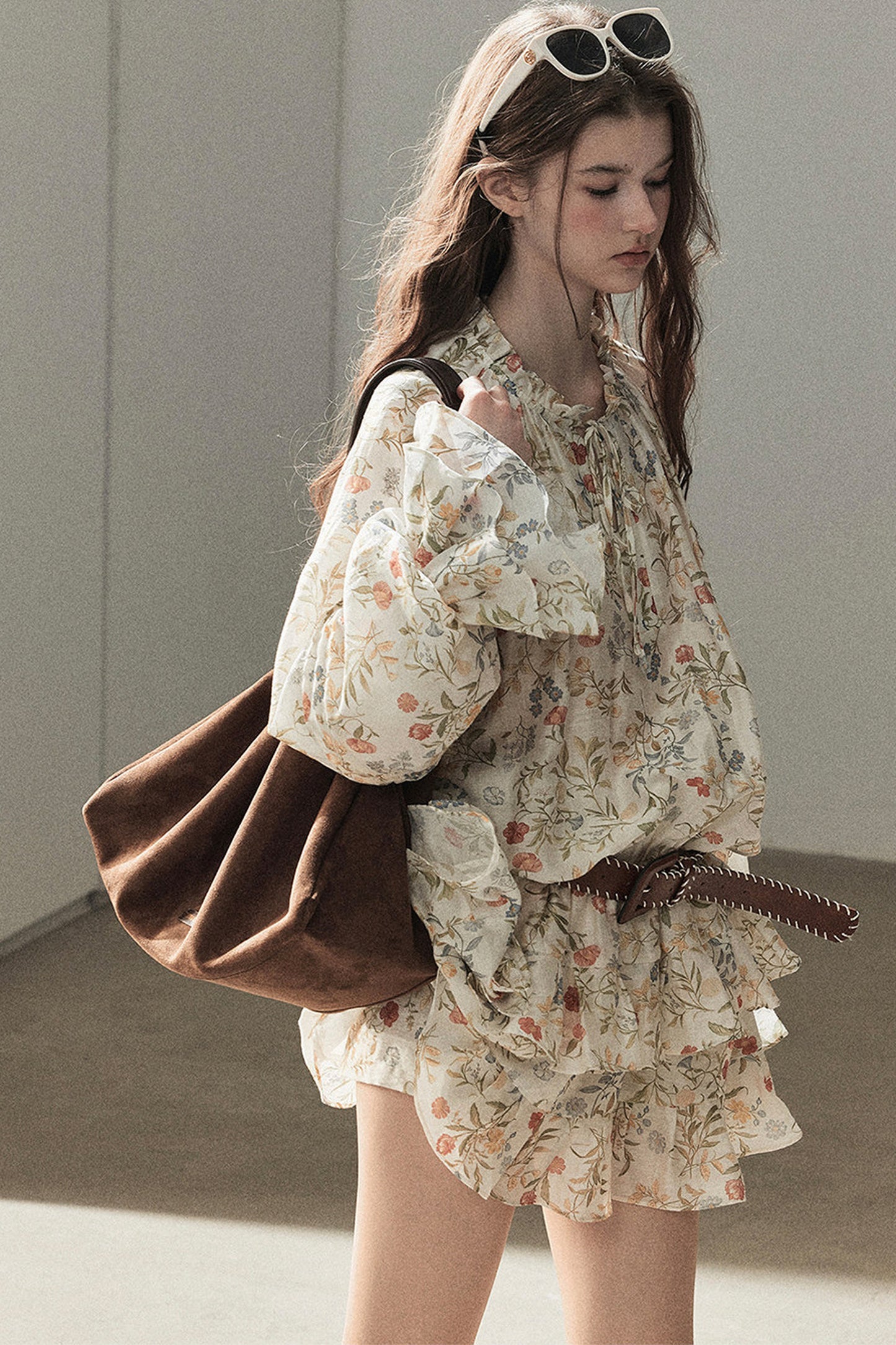 Ensemble robe fleurie à volants et leggings