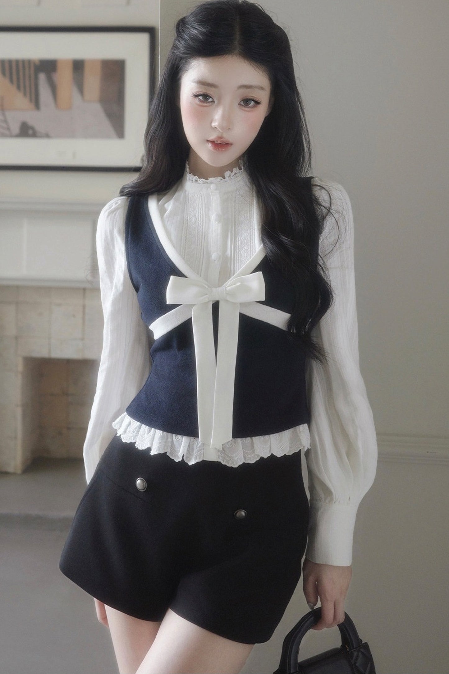 Contrast Bowknot Knitted Vest