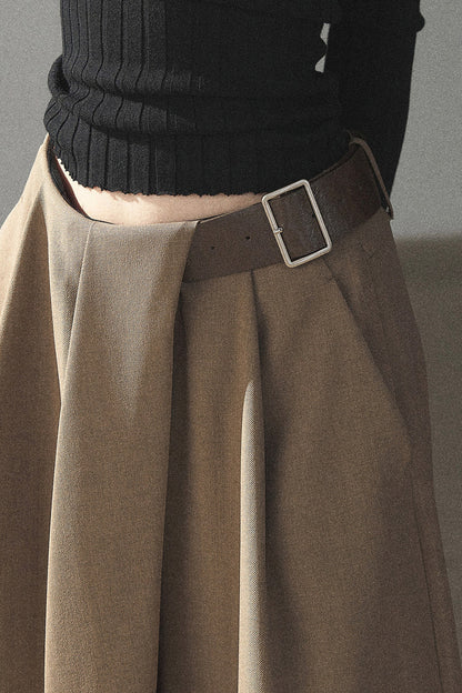 Lockere Damenhose mit weitem Bein