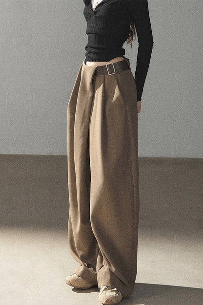 Lockere Damenhose mit weitem Bein