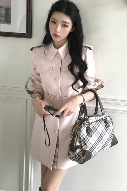 Karierter Trenchcoat in Flickenoptik