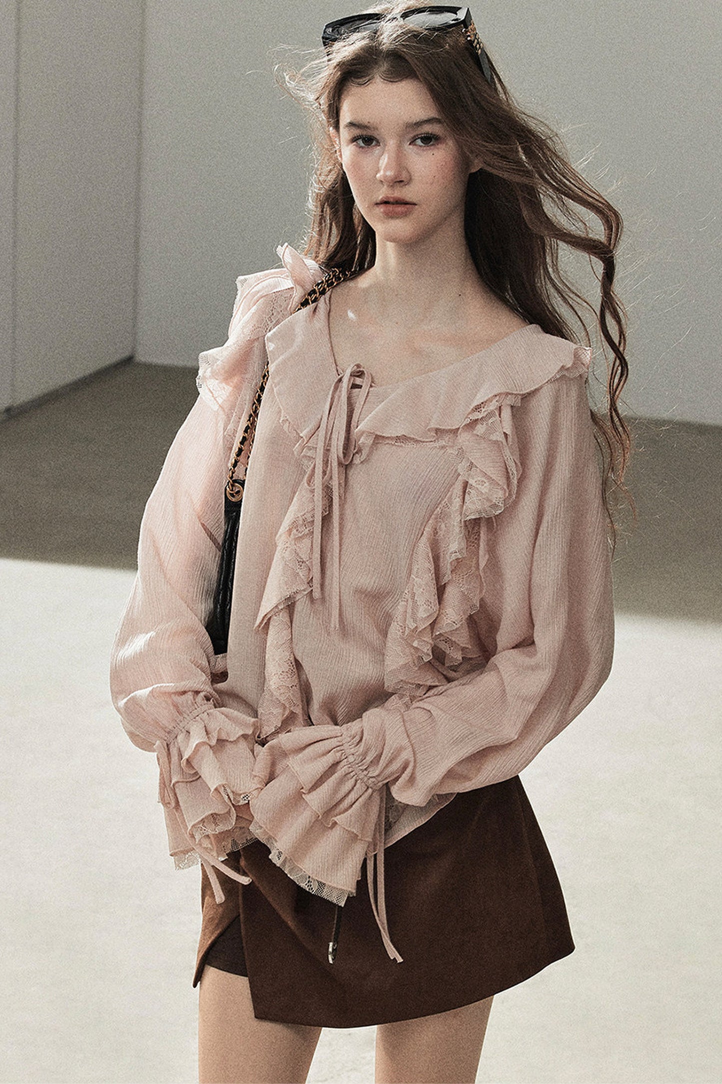 Set aus transparenter Chiffon-Cover-up-Bluse mit Rüschen