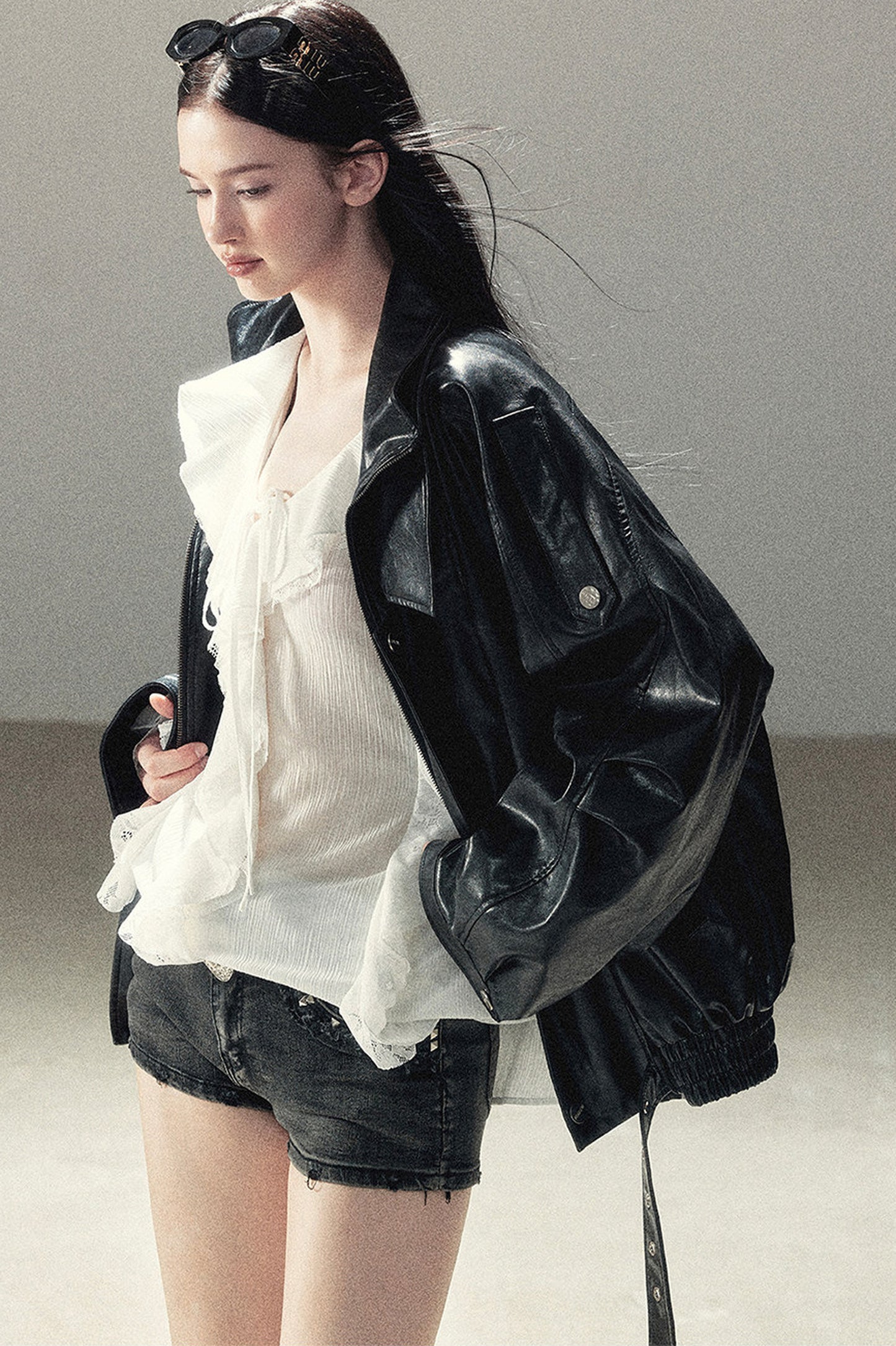Set aus transparenter Chiffon-Cover-up-Bluse mit Rüschen