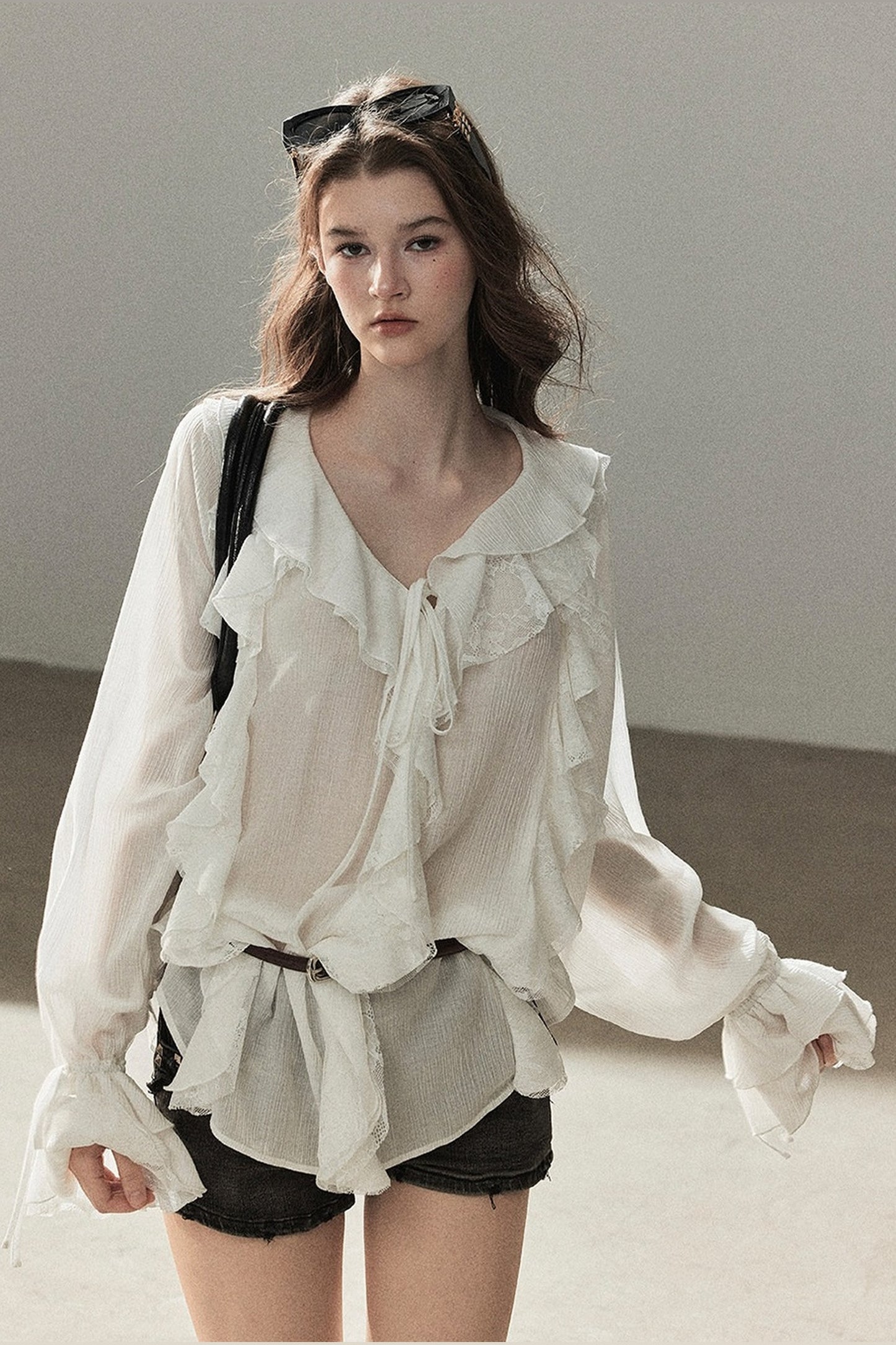 Set aus transparenter Chiffon-Cover-up-Bluse mit Rüschen