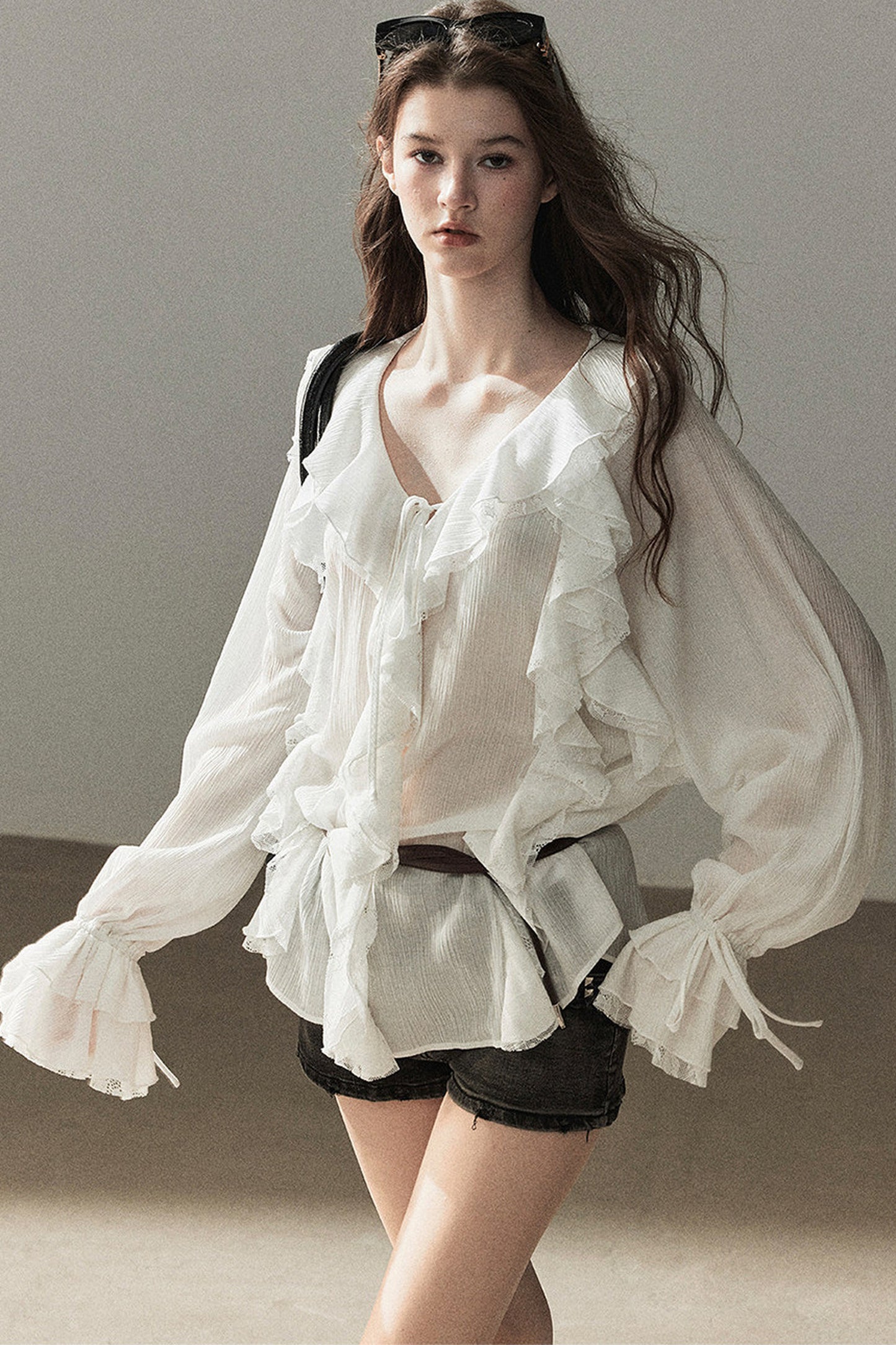 Set aus transparenter Chiffon-Cover-up-Bluse mit Rüschen