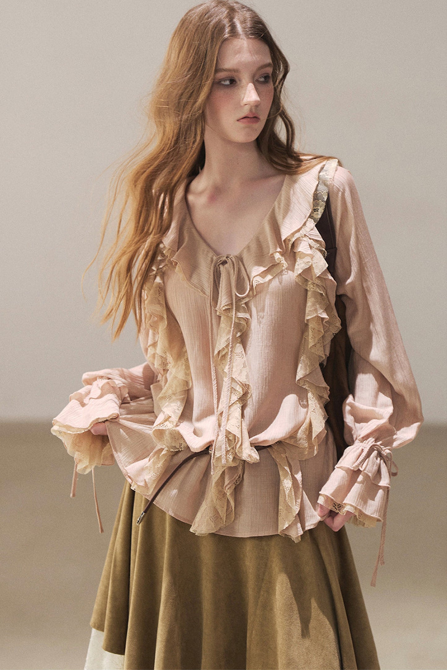 Set aus transparenter Chiffon-Cover-up-Bluse mit Rüschen