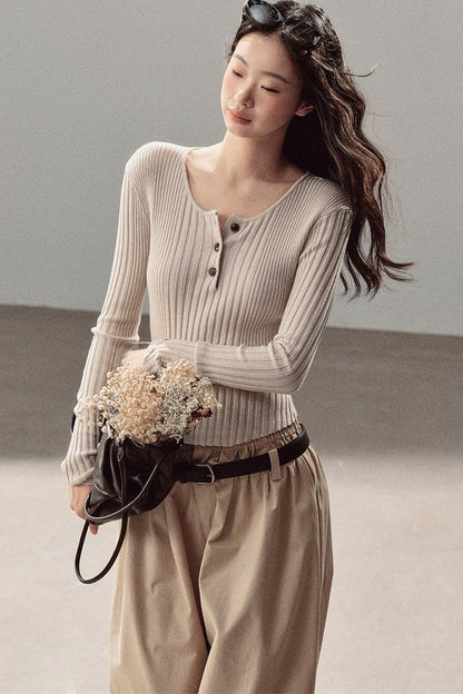 Long-Sleeved Knit T-Shirt