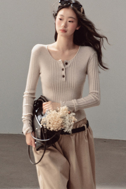 Long-Sleeved Knit T-Shirt