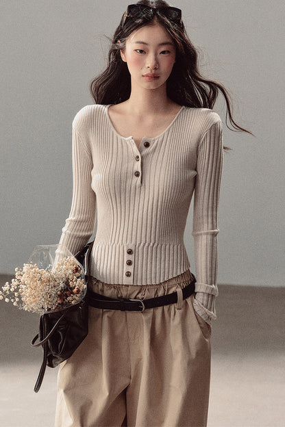 Long-Sleeved Knit T-Shirt