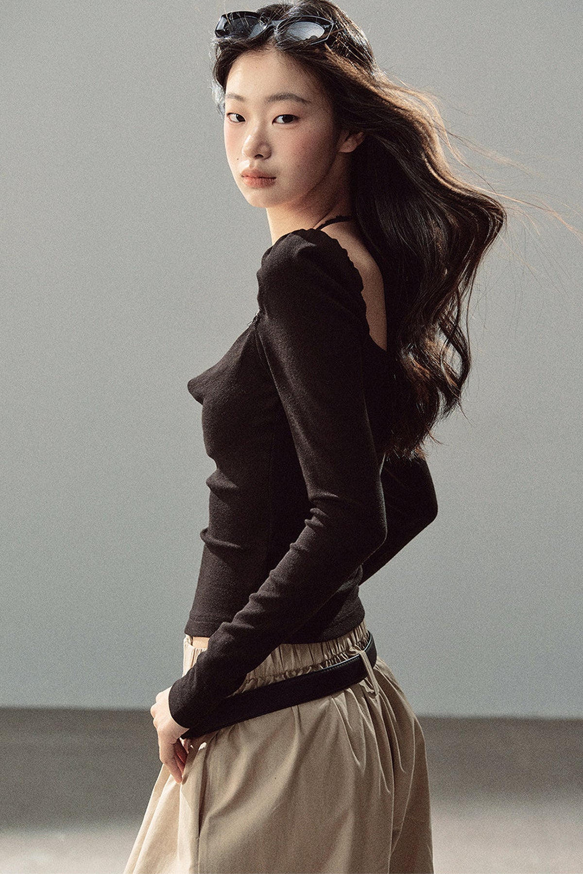 Layered-Look Long-Sleeve Halter Lace T-Shirt