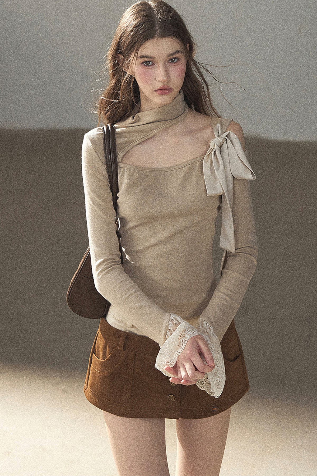 Lace Bell-Sleeve Off-Shoulder T-Shirt