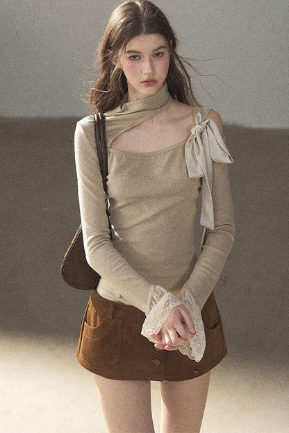 Lace Bell-Sleeve Off-Shoulder T-Shirt