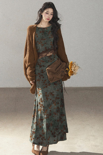 Moss Green Lace Floral Fishtail Dress