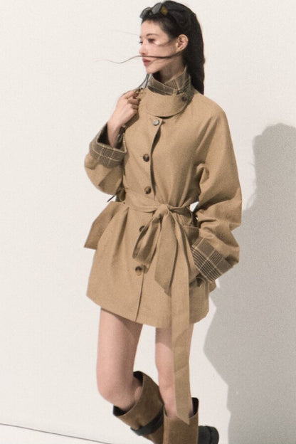Trench-coat à carreaux à col montant