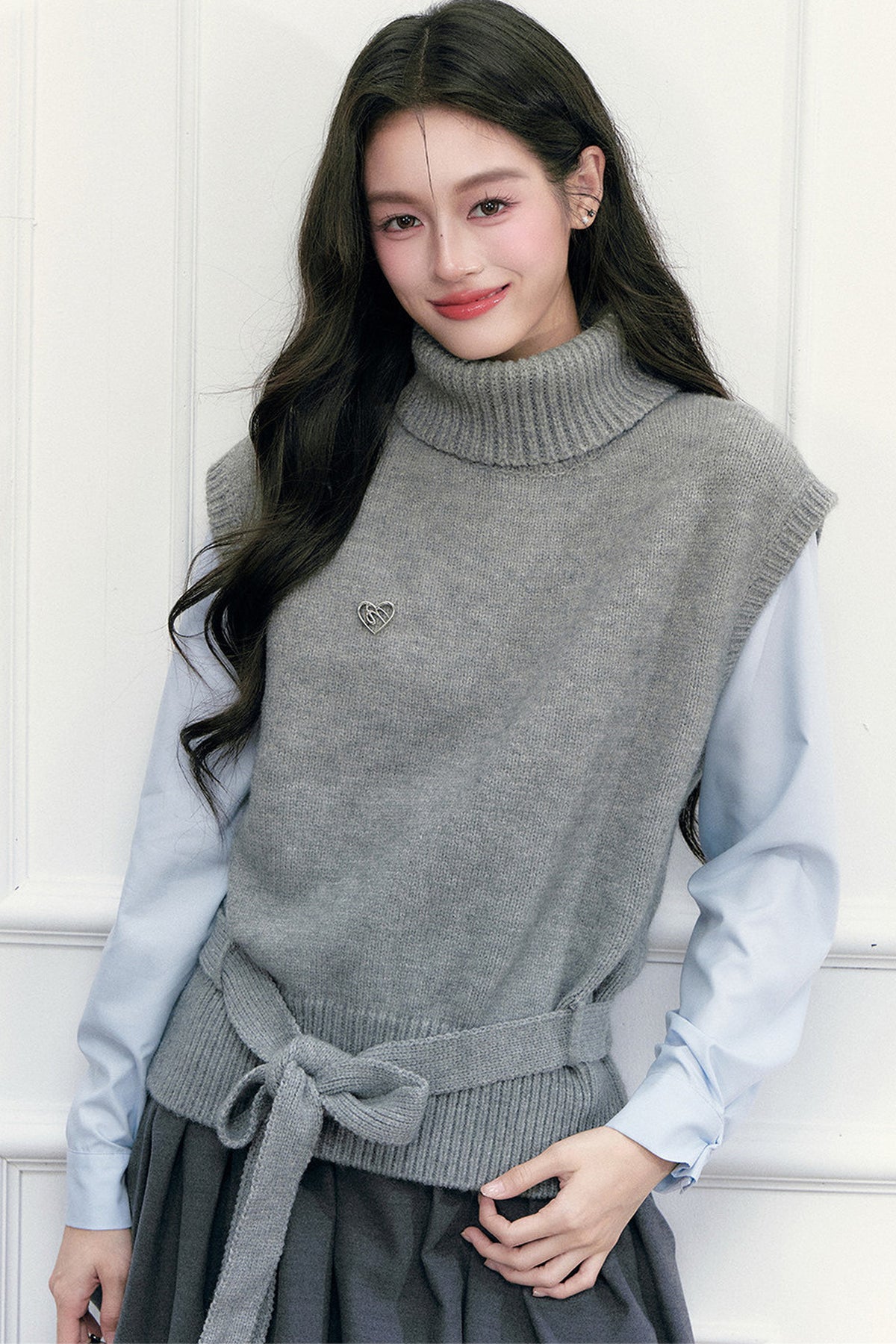 High-Neck Sleeveless Tie-Up Knit Vest