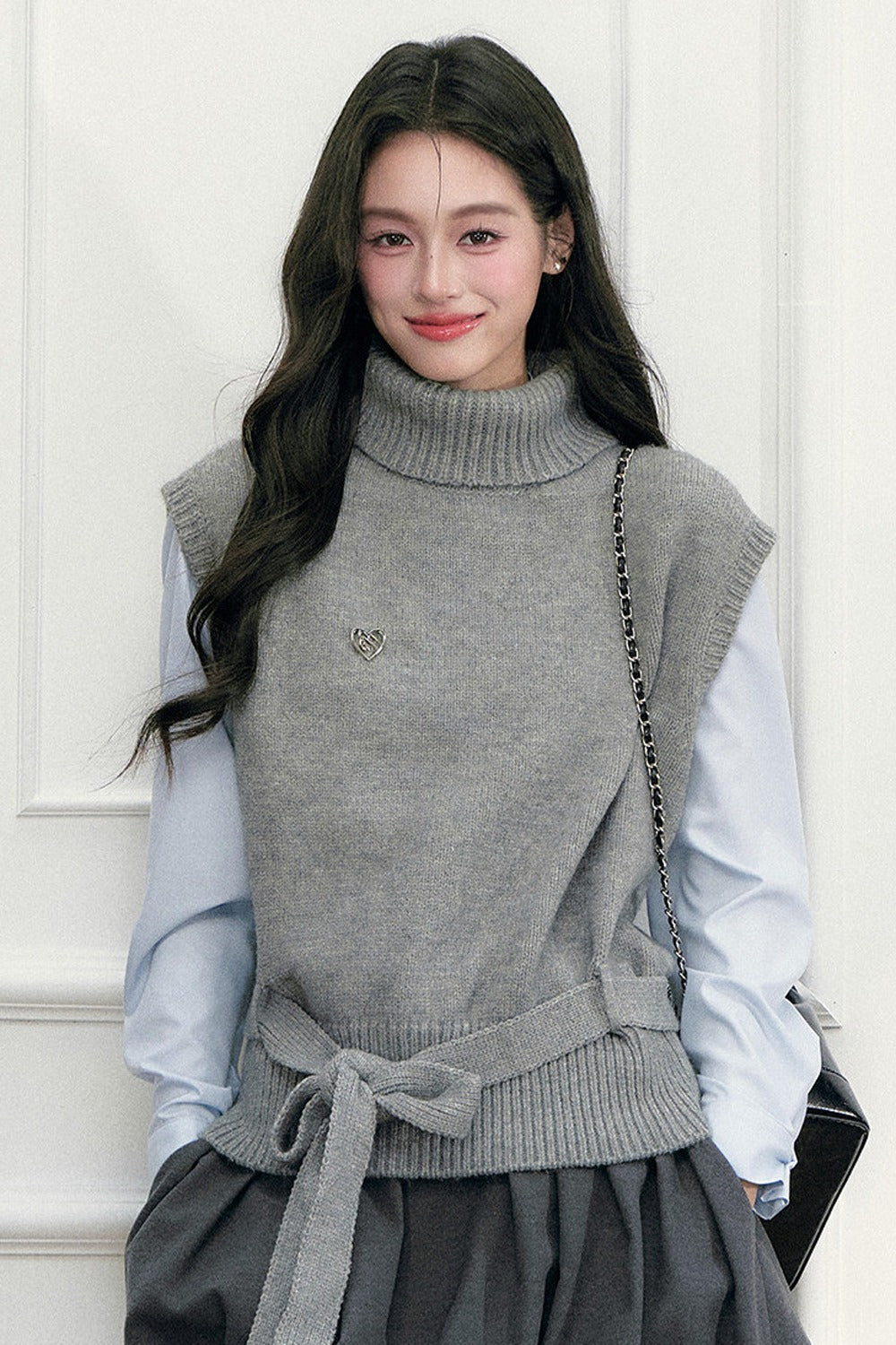 High-Neck Sleeveless Tie-Up Knit Vest