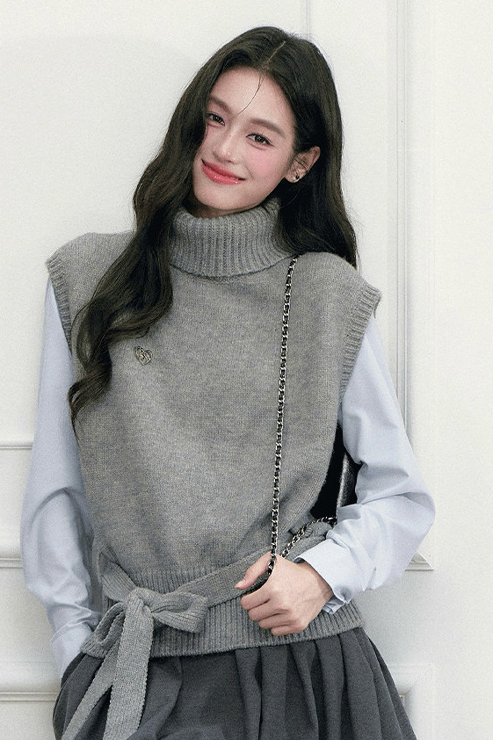 High-Neck Sleeveless Tie-Up Knit Vest