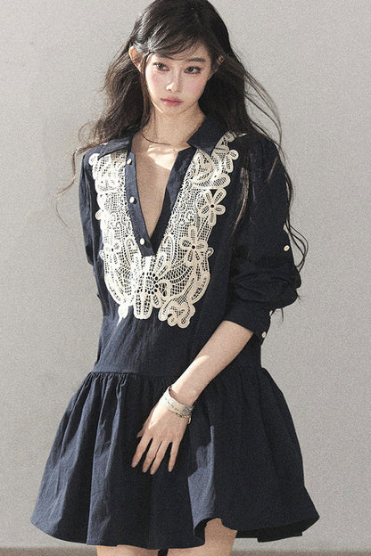 Vestido de encaje azul marino