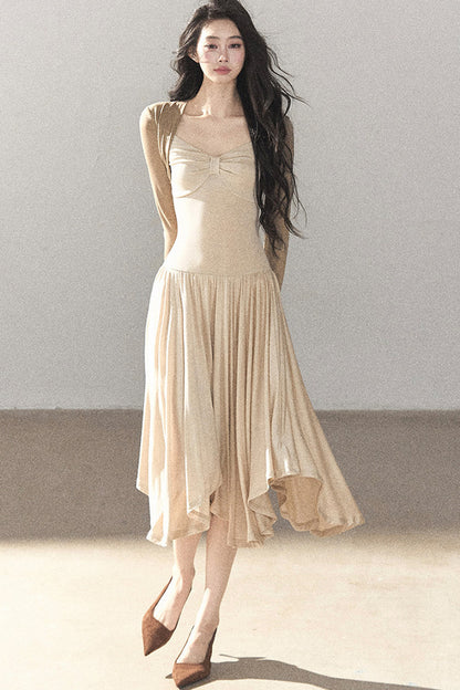 Elegantes langes Kleid im koreanischen Stil mit taillierter Passform